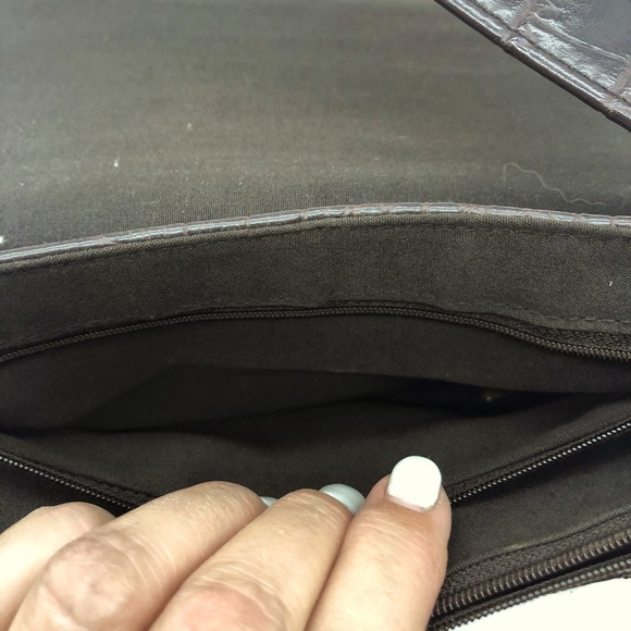 Frankie & Johnny purse/bag,alligator look,14” drop - Picture 12 of 12